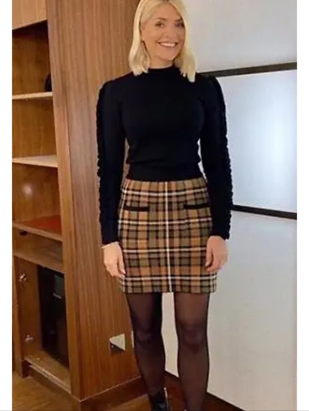 Zara Plaid Check Knit Mini Skirt Holly Willoughby - Size Large